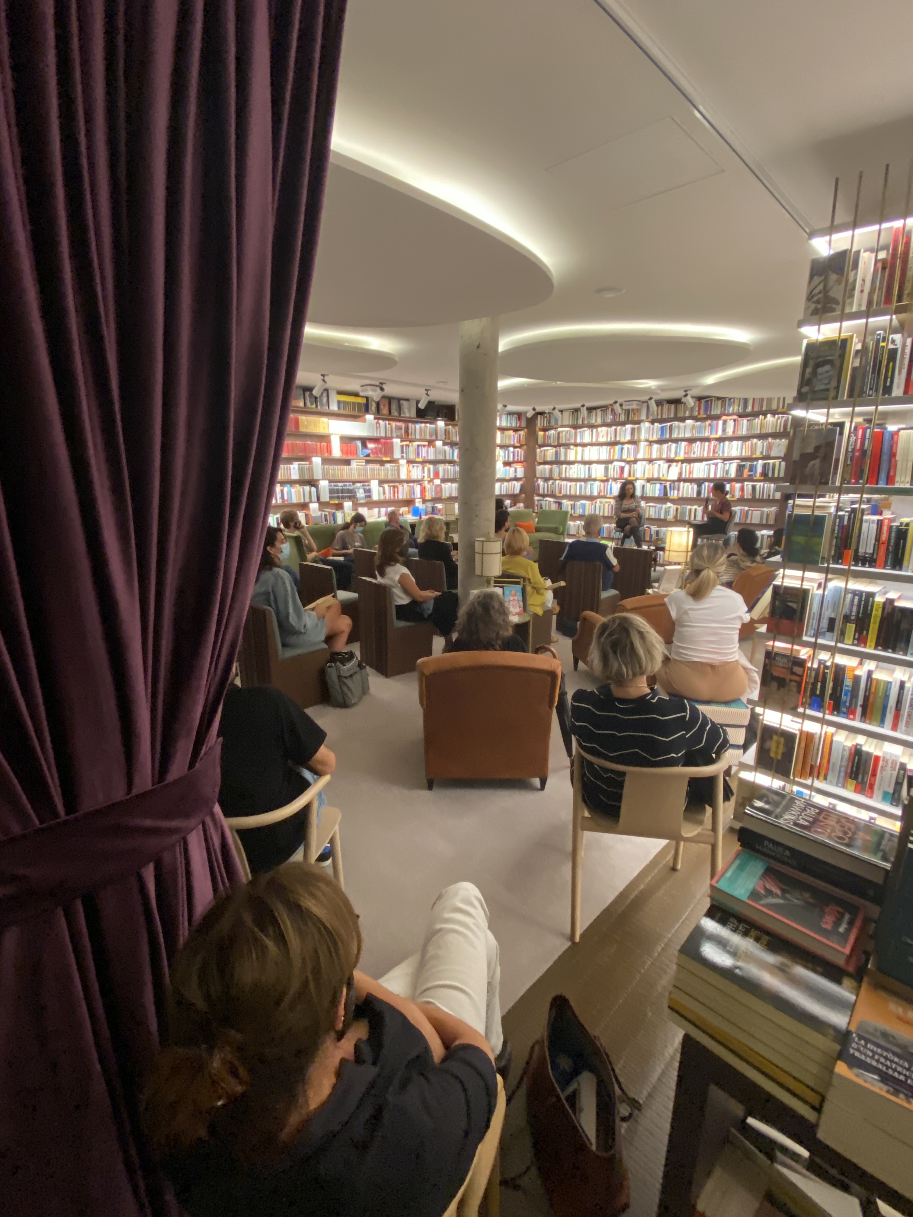 Kristen Ghodsee at Finestres Bookstore Barcelona 2021 5