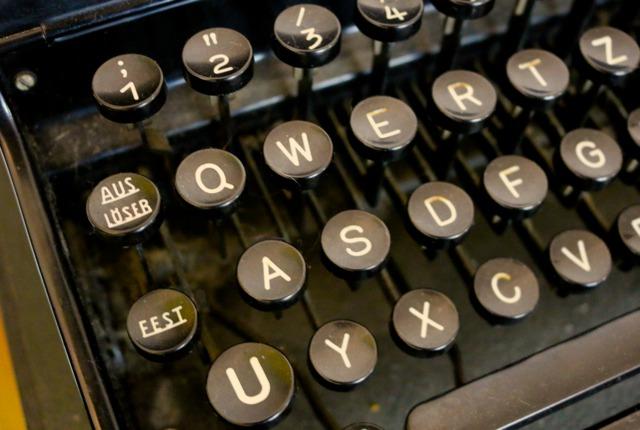 typewriter_innards_7.jpg